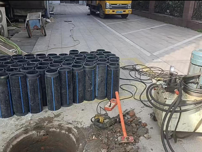 安福PE置换管厂家 DN315置换管 非开挖管短管置换